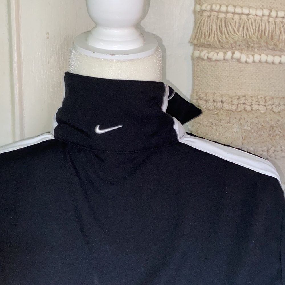 Nike - Picture 7 of 8